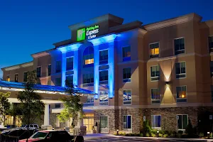 Holiday Inn Express & Suites Columbus - Easton Area, an IHG Hotel image