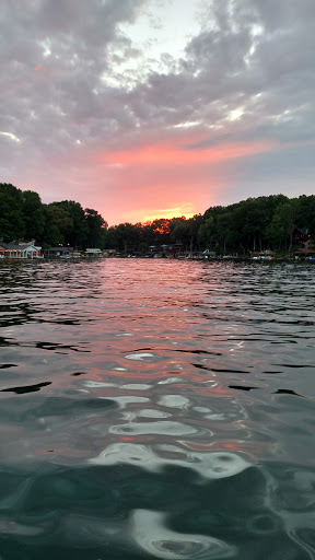 Tourist Attraction «Apple Valley Lake», reviews and photos, Apple Valley Dr, Howard, OH 43028, USA