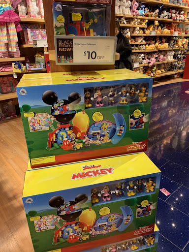 Toy Store «Disney Store», reviews and photos, 1400 Willowbrook Mall, Wayne, NJ 07470, USA
