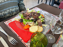 Plats et boissons du Restaurant Traiteur La Licorne à Roquefort - n°5