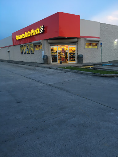 Auto Parts Store «Advance Auto Parts», reviews and photos, 8300 NW 103rd St, Hialeah, FL 33016, USA