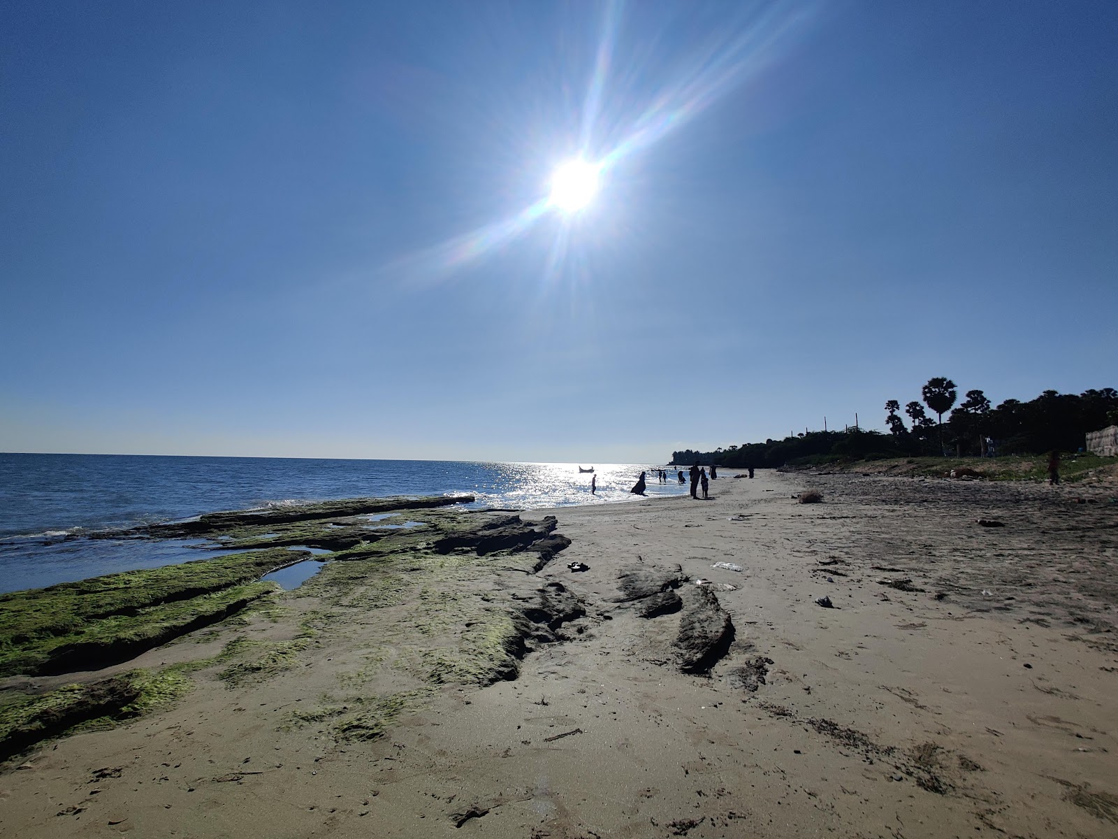 Foto von Pakkirapa Sea Park Beach mit beiger sand Oberfläche