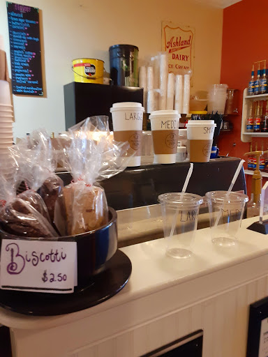 Dessert Shop «Downtown Perk & Desserts Oasis», reviews and photos, 145 W Main St, Ashland, OH 44805, USA