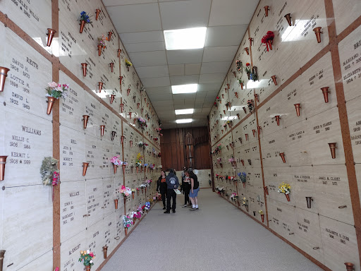 Funeral Home «Wilhelm Portland Memorial Funeral Home», reviews and photos, 6705 SE 14th Ave, Portland, OR 97202, USA