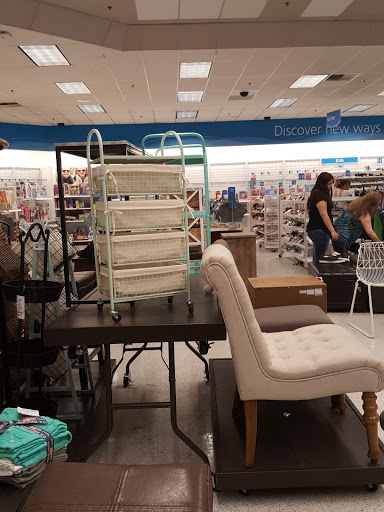 Clothing Store «Ross Dress for Less», reviews and photos, 13510 Whittier Blvd, Whittier, CA 90605, USA