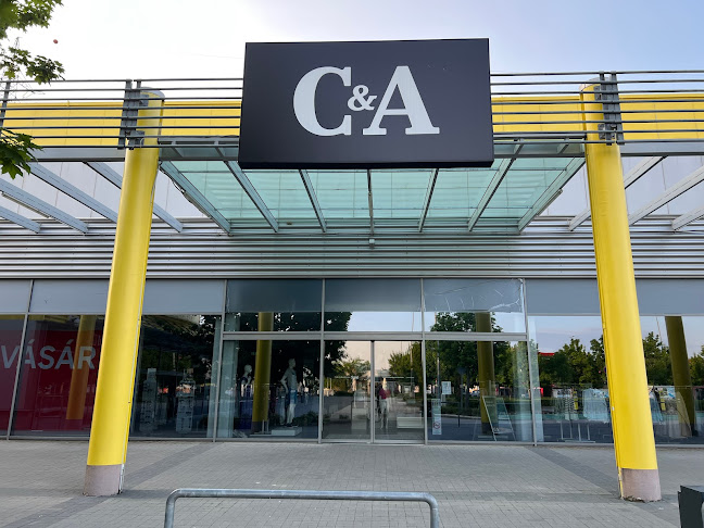 Hozzászólások és értékelések az C&A-ról