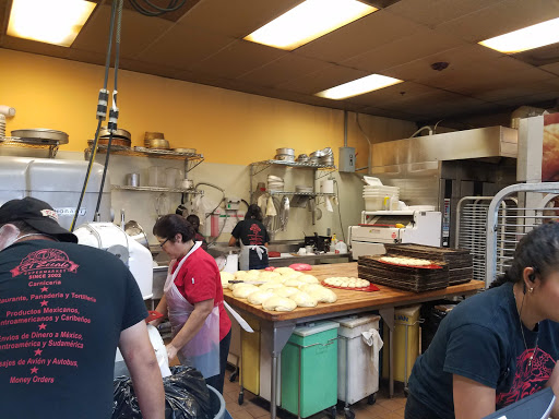 Grocery Store «El Zocalo Supermarket», reviews and photos, 452 US-17, Haines City, FL 33844, USA