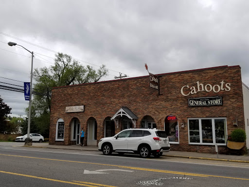Store «Cahoots-Two Gals General Store», reviews and photos, 53 N Main St #100, Crossville, TN 38555, USA