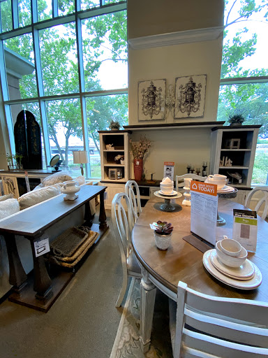 Furniture Store «Ashley HomeStore», reviews and photos, 2615 Vildibil Dr, Brandon, FL 33510, USA