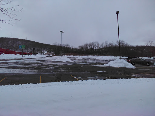 Movie Theater «Apple Cinemas Waterbury», reviews and photos, 920 Wolcott St, Waterbury, CT 06705, USA