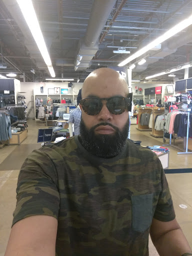 Clothing Store «Old Navy», reviews and photos, 1000 Tanger Dr #203, Locust Grove, GA 30248, USA