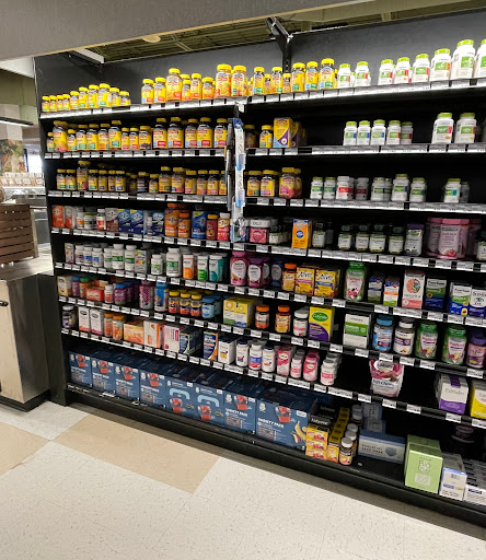 Grocery Store «D & W Fresh Market», reviews and photos, 1814 Breton Rd SE, Grand Rapids, MI 49506, USA