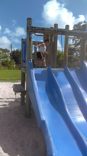 Park «Cloverleaf Park», reviews and photos, 303 NW 191st St, Miami Gardens, FL 33169, USA
