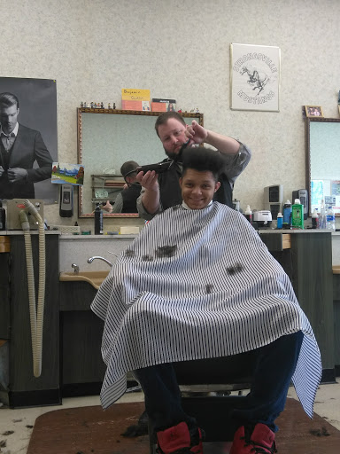 Barber Shop «Ledgewood Barber Shop», reviews and photos, 17100 Royalton Rd, Strongsville, OH 44136, USA