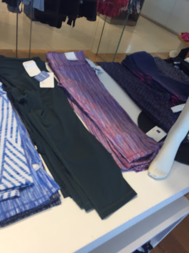 Clothing Store «Gap», reviews and photos, 673 Collins Ave, Miami Beach, FL 33139, USA