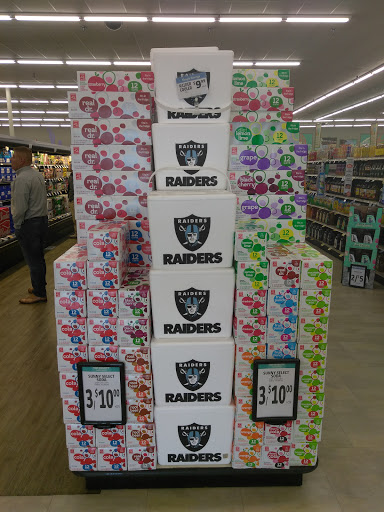 Grocery Store «Save Mart Supermarkets», reviews and photos, 4725 Quail Lakes Dr, Stockton, CA 95207, USA