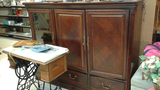 Thrift Store «Adoptable Goods SPCA Thrift Store», reviews and photos, 1517 E St, Sacramento, CA 95814, USA