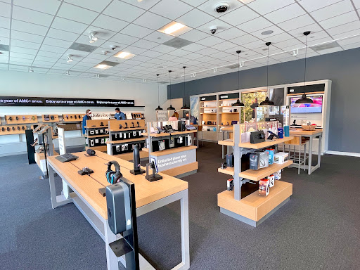 Cell Phone Store «Verizon», reviews and photos, 6965 Camino Arroyo, Gilroy, CA 95020, USA