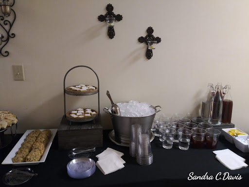 Funeral Home «Roselawn Funeral Home & Memorial», reviews and photos, 1000 US-175 Frontage Rd, Seagoville, TX 75159, USA