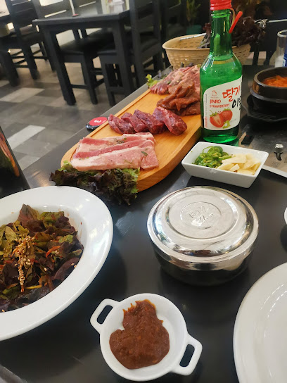 Arirang Bbq Koreano 푸에블라 한국식당