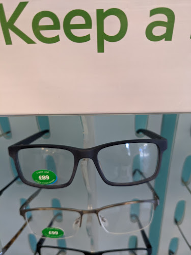 Specsavers Opticians and Audiologists - Walworth Road - London