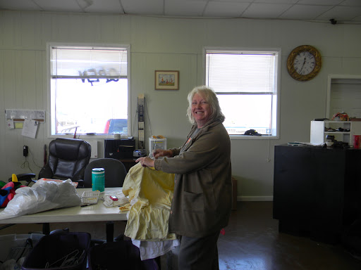 Thrift Store «Bread of Life Thrift Store», reviews and photos, 356 West Ave, Crossville, TN 38555, USA