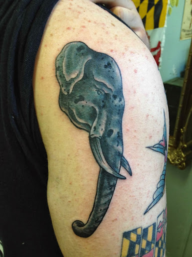 Tattoo Shop «Red Canary Tattoo», reviews and photos, 202 E Main St, Thurmont, MD 21788, USA