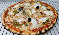 Pizza du Pizzeria DISTRIBUTEUR A PIZZA LA SPÉCIALE 24/24 7/7 à Lambesc - n°3