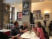 Atmosphère du Restaurant italien Pizzeria Napoli Chez Nicolo & Franco Morreale à Lyon - n°8