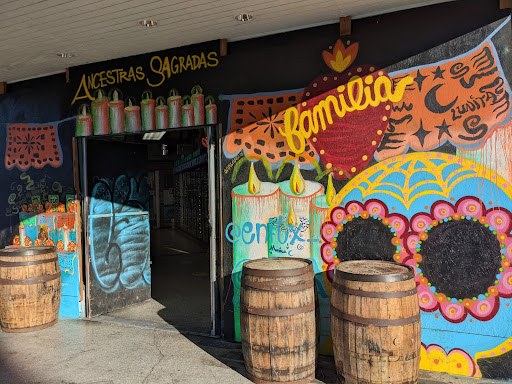 Liquor Store «Broadway Liquors», reviews and photos, 2860 Broadway, Oakland, CA 94611, USA