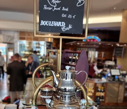 Boulevard Café im Grand Elysée Hamburg photo