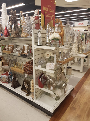 Department Store «T.J. Maxx and HomeGoods», reviews and photos, 649 Broadway, Bangor, ME 04401, USA