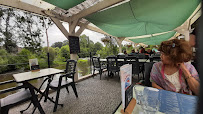 Atmosphère du Restaurant La Paillote Suisse Normande à Clécy - n°3