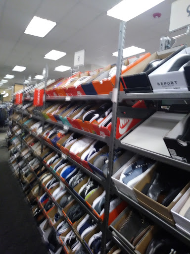 Department Store «Nordstrom Rack Towne Place at Garden State Park», reviews and photos, 951 Haddonfield Rd a, Cherry Hill, NJ 08002, USA