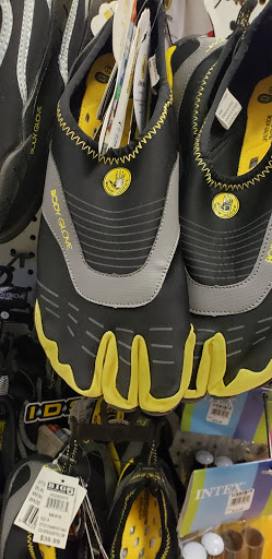 Sporting Goods Store «Big 5 Sporting Goods - Livermore», reviews and photos, 4514 Las Positas Rd, Livermore, CA 94551, USA