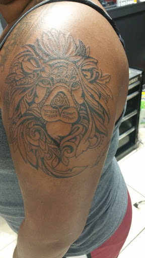 Body Piercing Shop «I-45 Ink & Piercings», reviews and photos, 1413 Gulf Fwy, Houston, TX 77061, USA