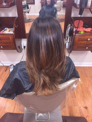 Hair Salon «Town Hair Salon», reviews and photos, 12 N Main St, Bel Air, MD 21014, USA