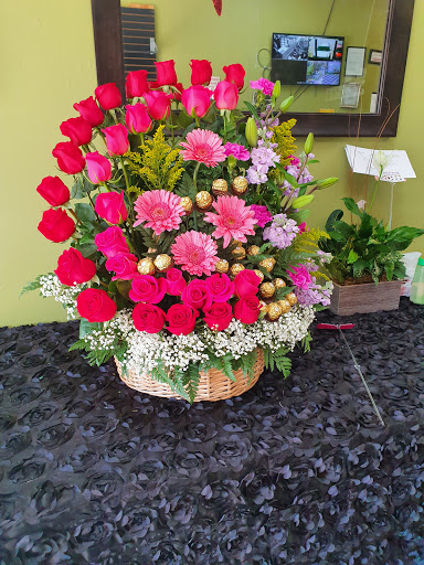 Florist «florist houston spring branch», reviews and photos, 1657 Gessner Rd #3, Houston, TX 77080, USA