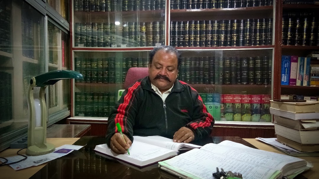 Adv. Santosh R. Pandey