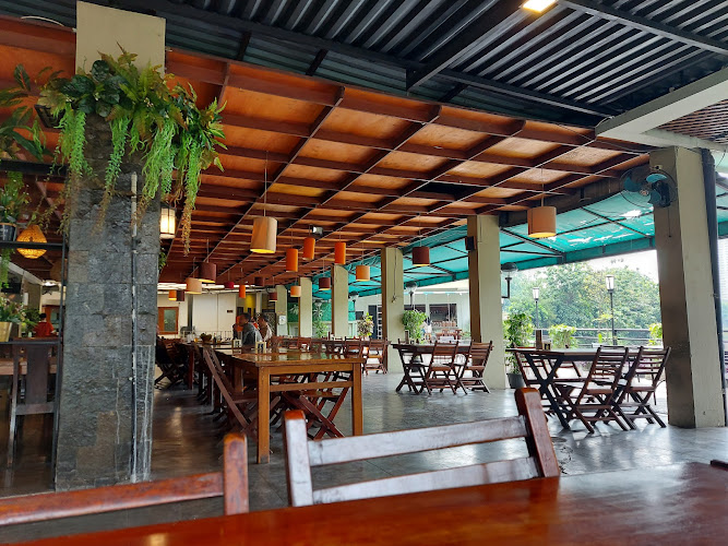 TELAGA SEAFOOD MODERNLAND