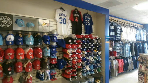 MO Sports Authentics, Apparel & Gifts