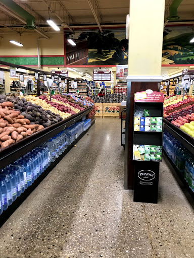 Produce Market «Valli Produce», reviews and photos, 450 E Golf Rd, Arlington Heights, IL 60005, USA