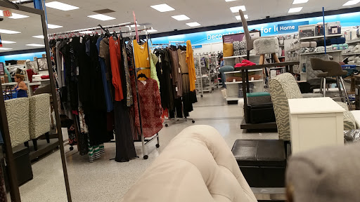 Clothing Store «Ross Dress for Less», reviews and photos, 5313 W Atlantic Blvd, Margate, FL 33063, USA