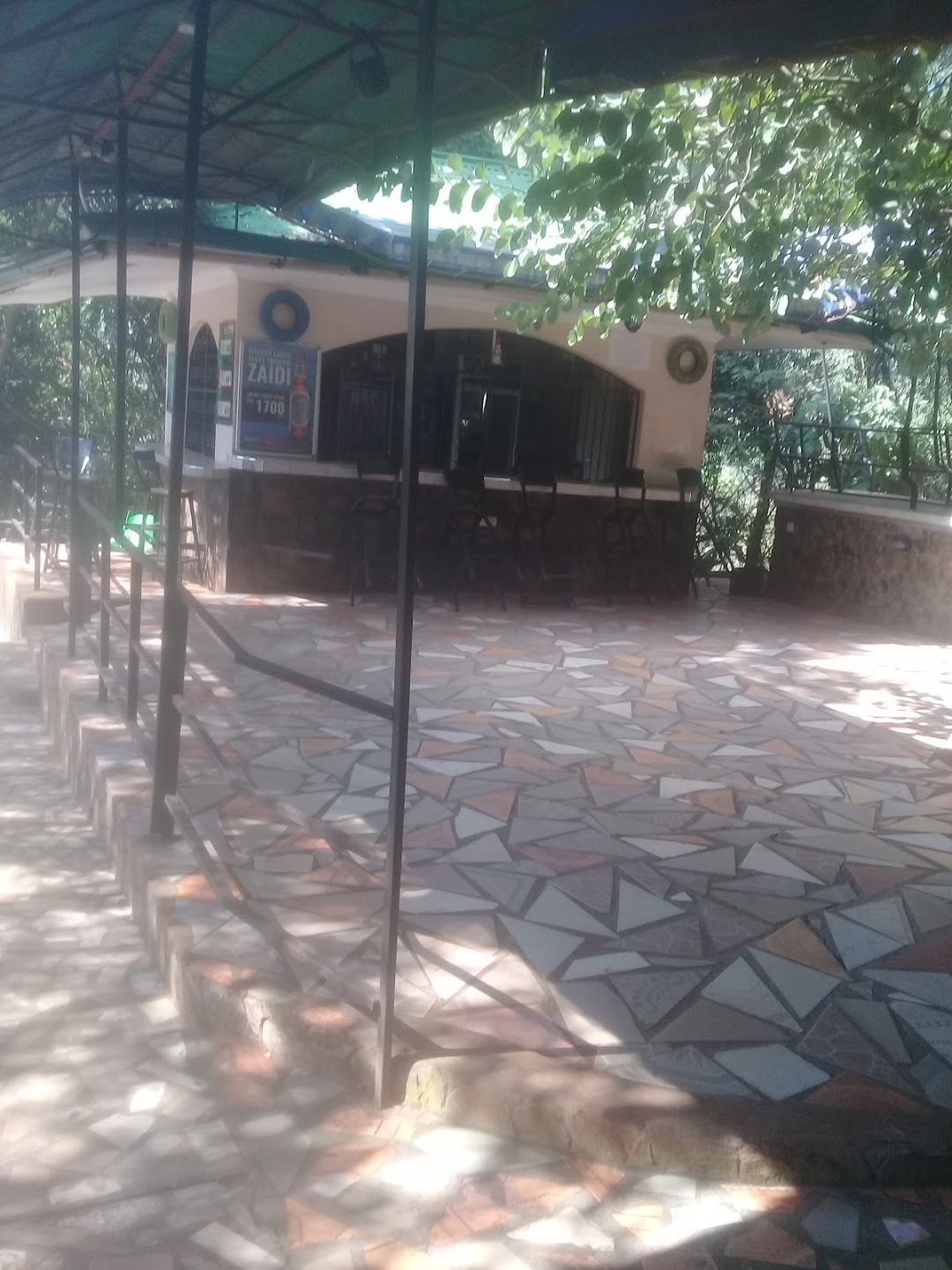 nongeni garden, bar and guest house