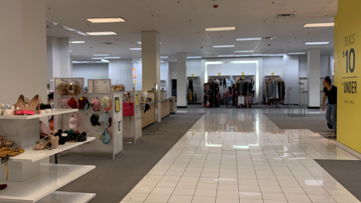 Clothing Store «Forever 21», reviews and photos, 200 Inland Center Dr, San Bernardino, CA 92408, USA