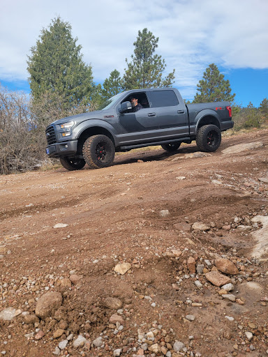 Car Dealer «Lakeside Auto Brokers», reviews and photos, 1331 S Tejon St, Colorado Springs, CO 80905, USA