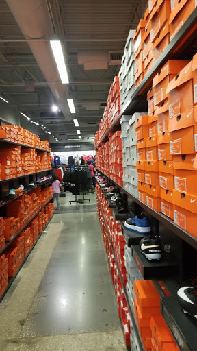 Sporting Goods Store «Nike Factory Store», reviews and photos, 15609 FL-535, Orlando, FL 32821, USA