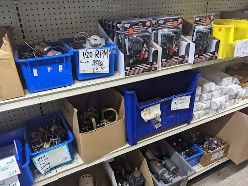 Surplus Store «Ax-Man Surplus Stores», reviews and photos, 8100 Minnetonka Blvd, Minneapolis, MN 55426, USA