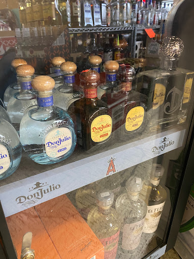 Five Points Liquor Stores, 3079 W Lincoln Ave, Anaheim, CA 92801, USA, 