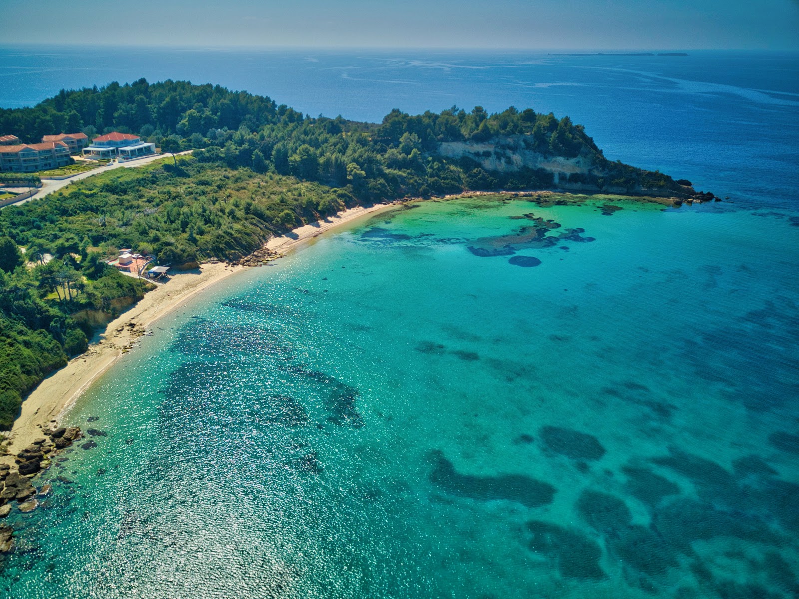 Photo de Plage de Paliostafida et ses beaux paysages